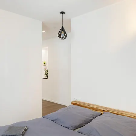C & D I Apartment